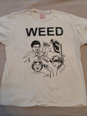 Vintage DEAD BEYUS XL WEED Graphic Tee with Black Print
